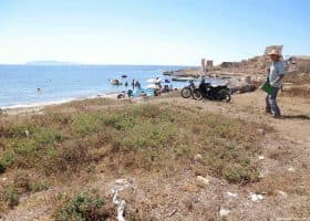 Effetti del calpestio estivo sulla vegetazione costiera nei pressi della Tonnara di San Giuliano